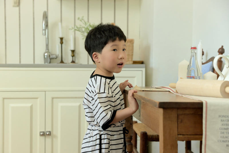 Stella & K - Korean Children Fashion - #kidsshorts - Stripe Color Block Tee - 7