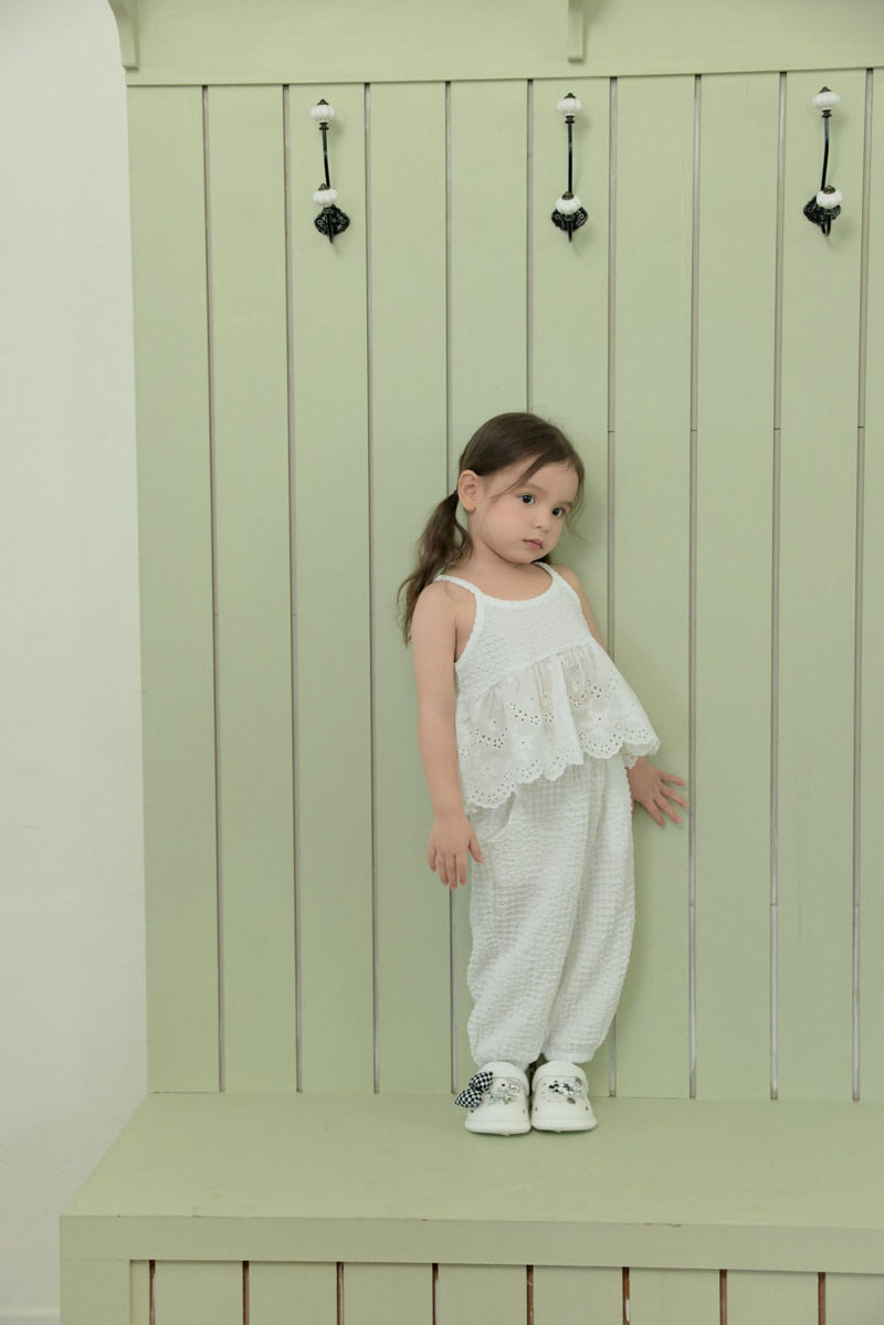 Stella & K - Korean Children Fashion - #fashionkids - Embossed Pants - 4