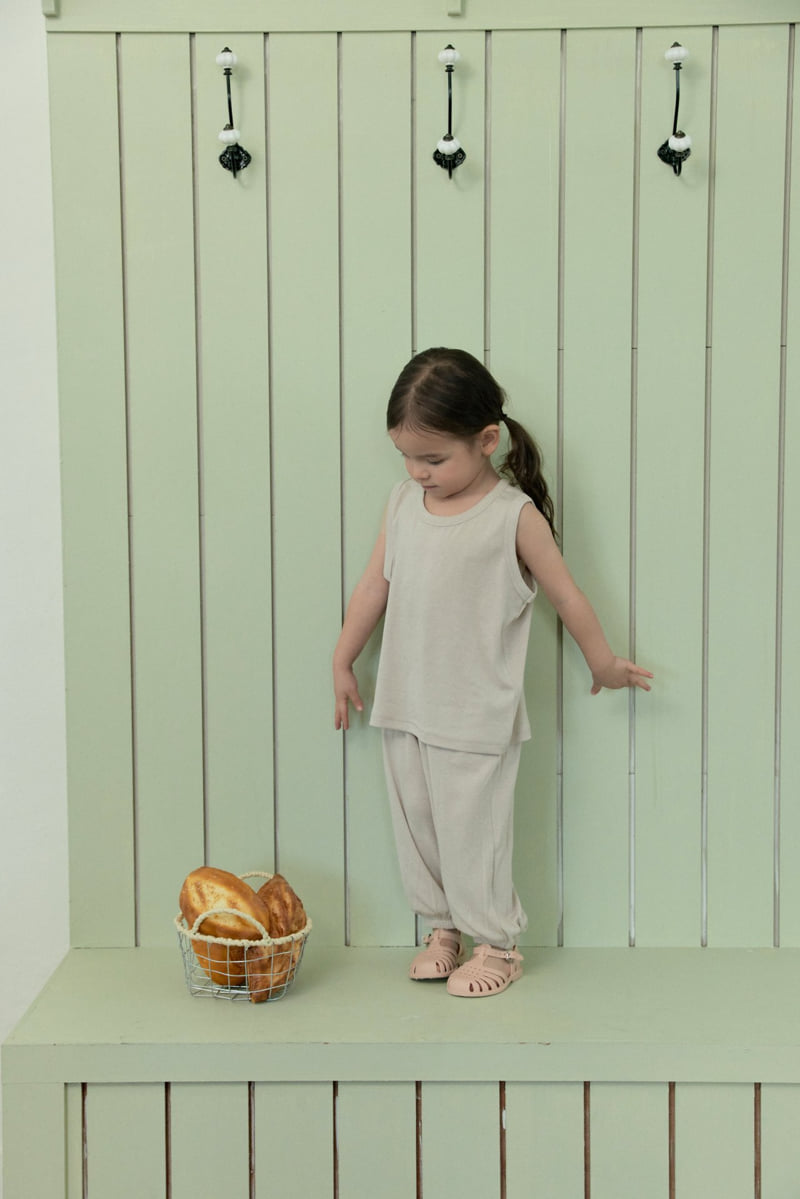 Stella & K - Korean Children Fashion - #kidzfashiontrend - Boxy Sleeveless Set - 2