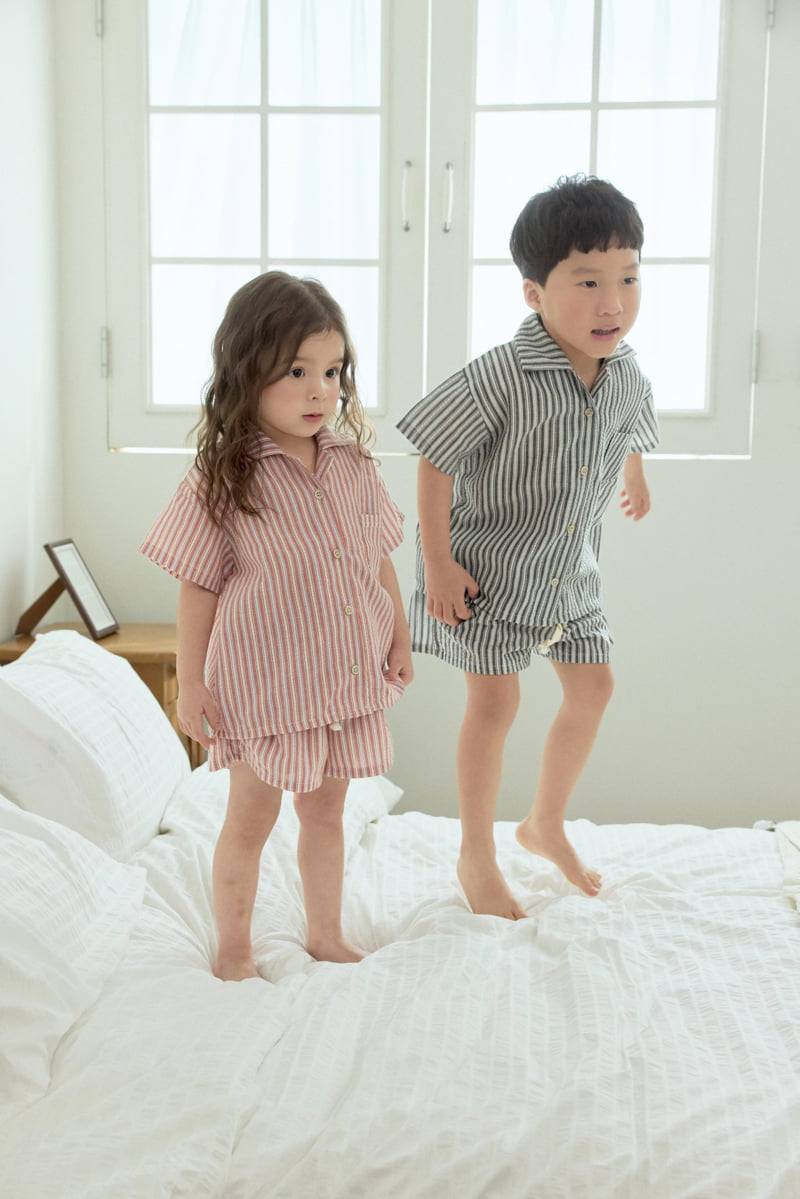 Stella & K - Korean Children Fashion - #prettylittlegirls - Woven Stripe Shorts - 2