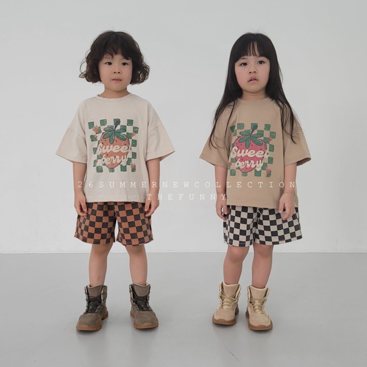 The Funny - Korean Children Fashion - #prettylittlegirls - Strawberry Tee - 2