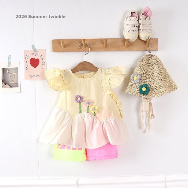 Twinkle - Korean Children Fashion - #kidsshorts - Three Flower Long Tee - 11