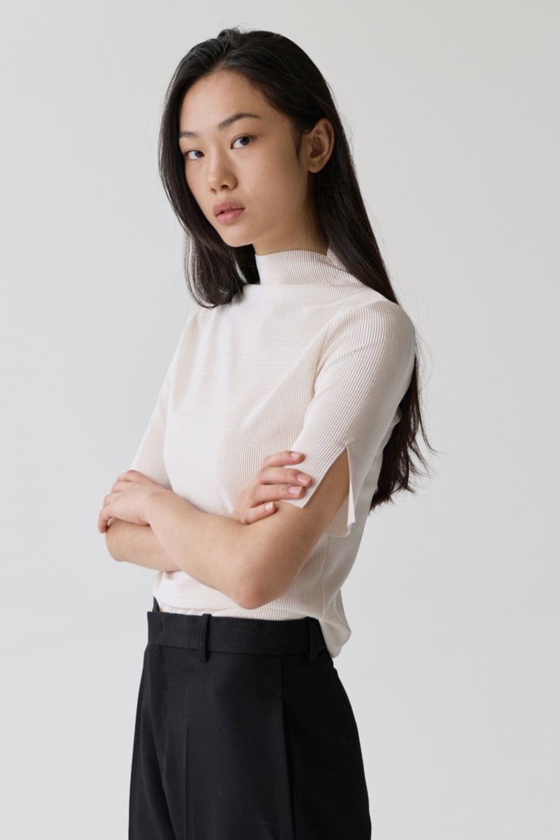 Understanding - Korean Women Fashion - #momslook - Sleeve Slit Pleats Tee - 5