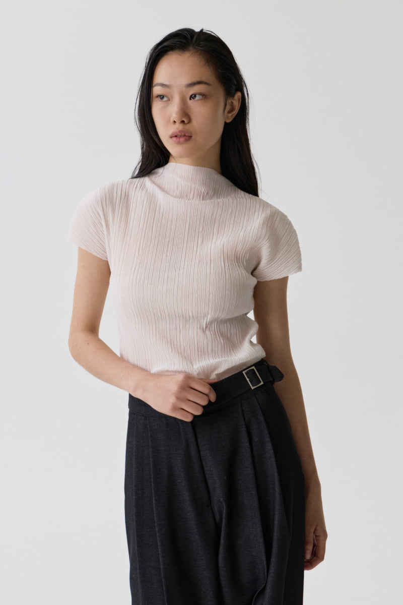 Understanding - Korean Women Fashion - #shopsmall - Fork Pleats Short Sleeve Tee - 8