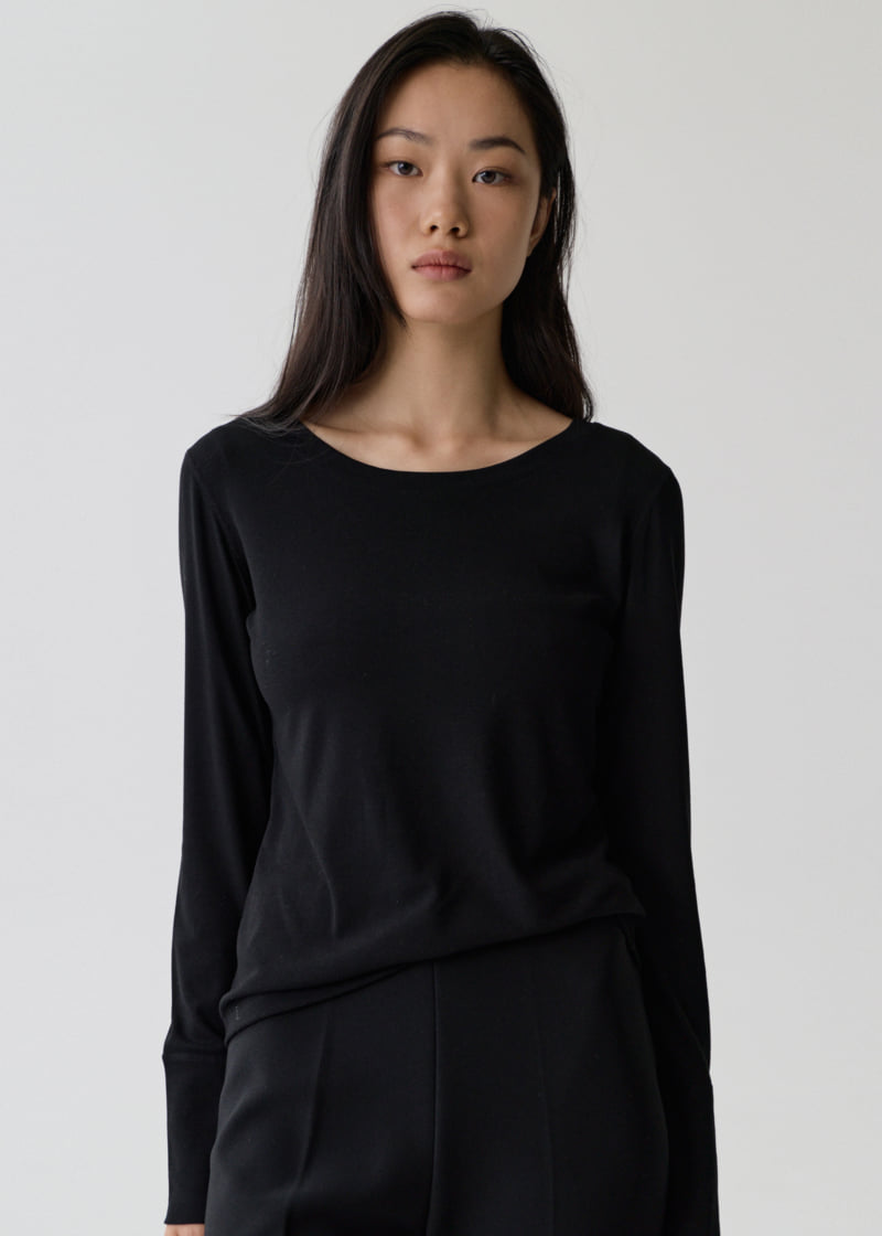 Understanding - Korean Women Fashion - #thatsdarling - Essential Round Tee