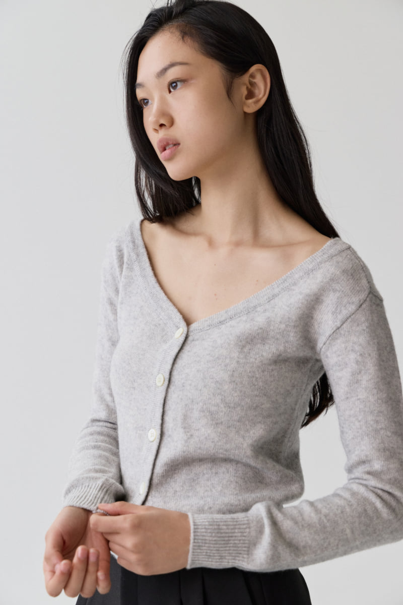 Understanding - Korean Women Fashion - #thelittlethings - Off V Cardigan - 5
