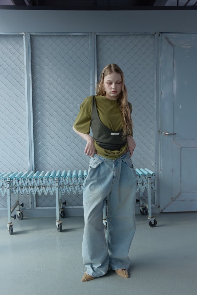 Uoov - Korean Women Fashion - #vintageinspired - Brushed Tint Denim Pants - 11