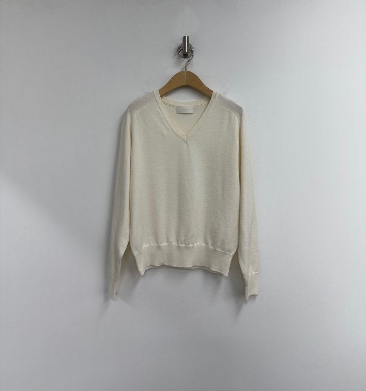Yikho - Korean Women Fashion - #momslook - City V Knit - 8