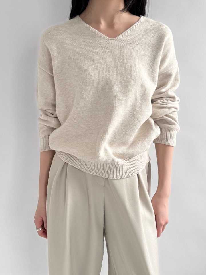 Yikho - Korean Women Fashion - #momslook - Herasi V Knit - 2