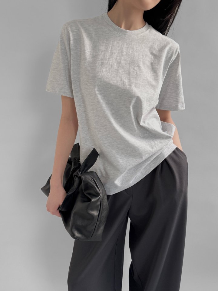 Yikho - Korean Women Fashion - #momslook - Kuho Short-Sleeve Tee - 4
