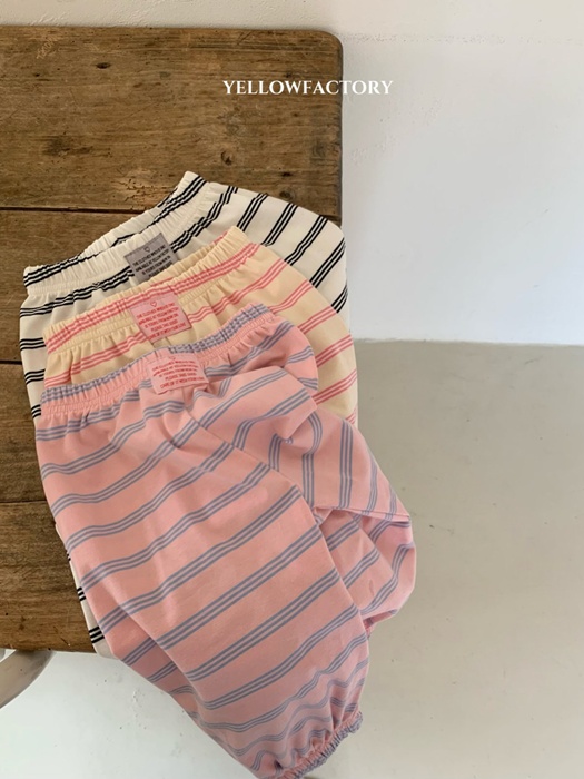 Mixkit Pants Mixkit Pants