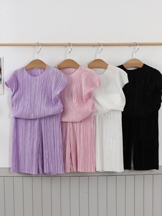 Pleats Sleeve Top Bottom Set Pleats Sleeve Top Bottom Set