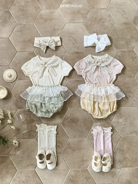 Lily Bloomer
