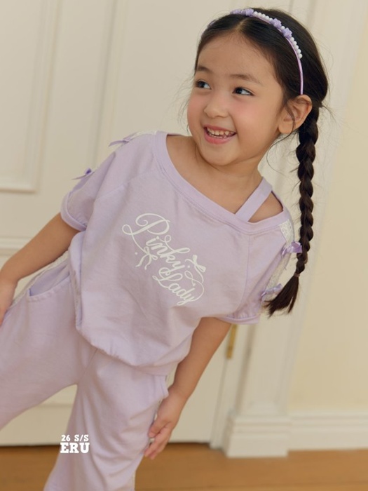 Pinky Tee