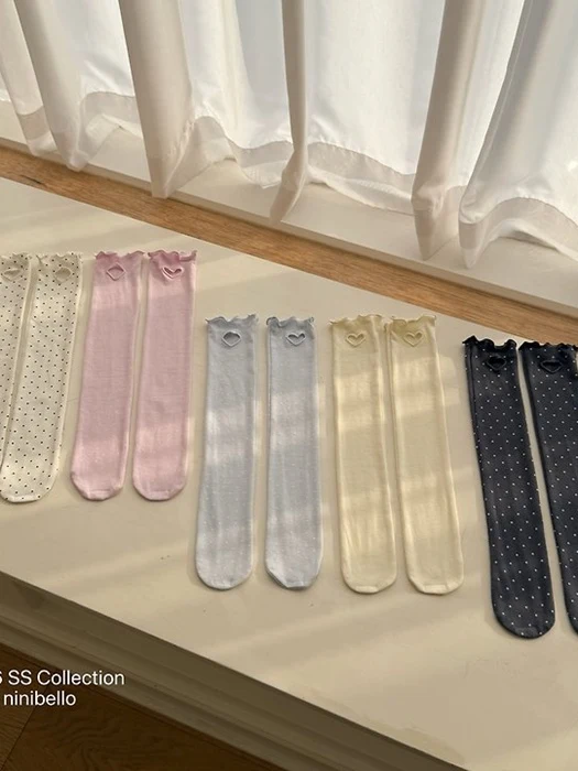 Dot Heart Punching Knee Socks Dot Heart Punching Knee Socks