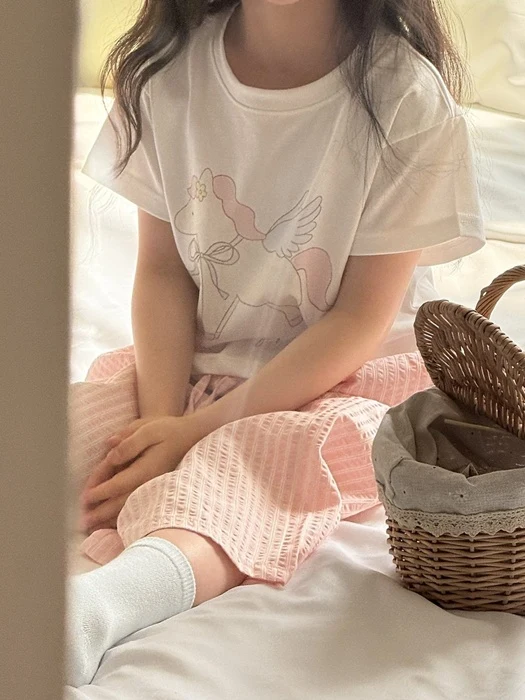 Apple Pony Crop Tee Apple Pony Crop Tee