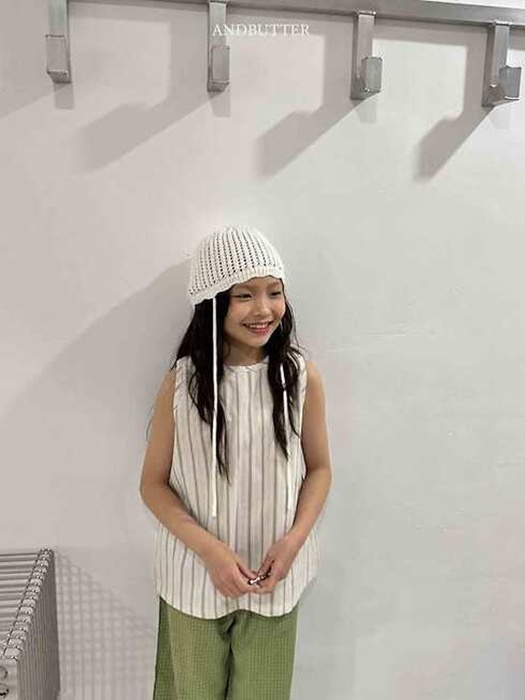 Natural Button Sleeveless Natural Button Sleeveless