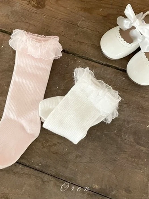 Eta Lace Knee Socks Eta Lace Knee Socks