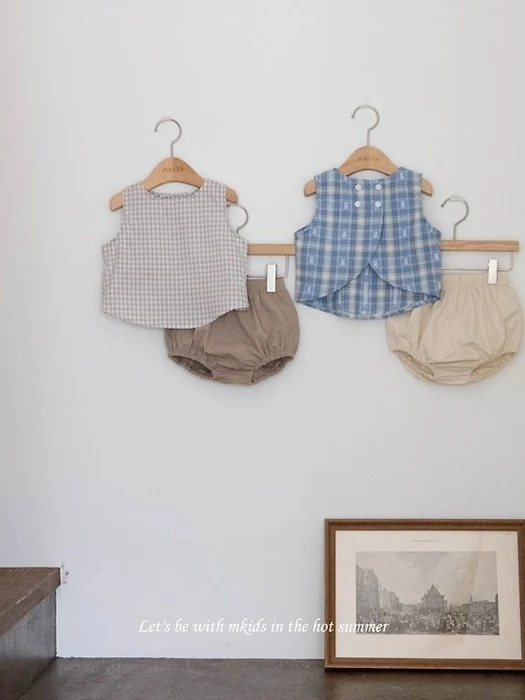 Deli Sleeveless Set Deli Sleeveless Set
