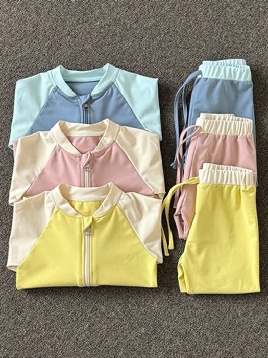Bunny Rash Zip-up Set Bunny Rash Zip-up Set