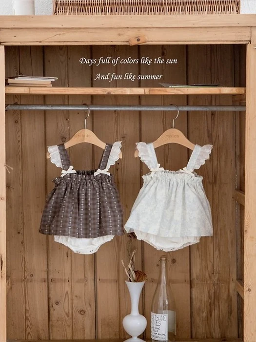 Bell Frill Suit Bell Frill Suit