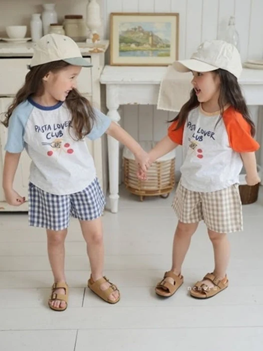 Toto Raglan Tee