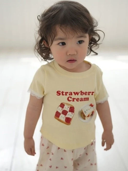 Kiki Tee