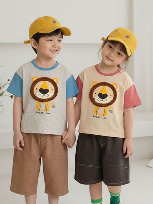 Tassel Lion Tee