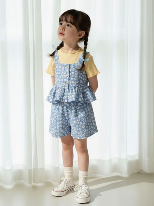 Daisy Pleated Shorts (Mom) Daisy Pleated Shorts (Mom)