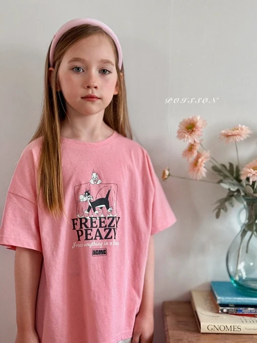 Looney Graphic Tee Looney Graphic Tee