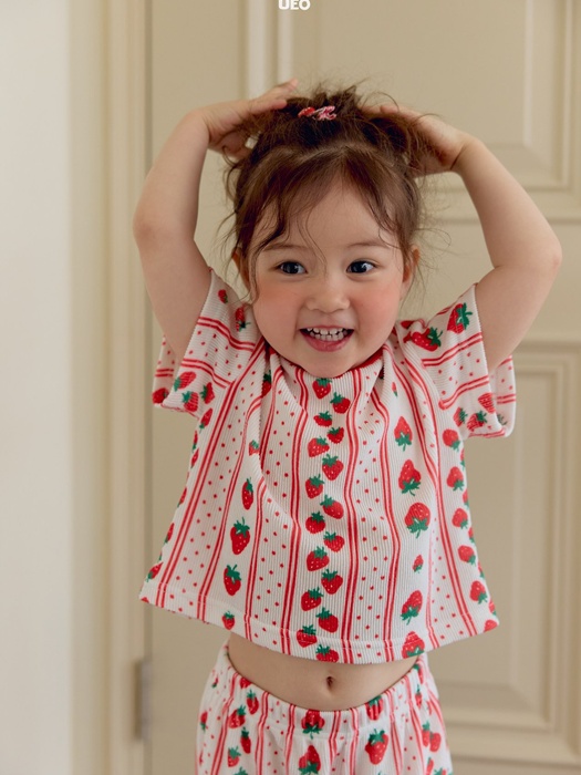 Strawberry Pleats Set Strawberry Pleats Set