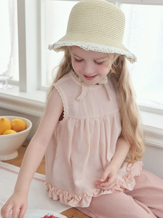 Sleeveless Yoke Frill Blouse