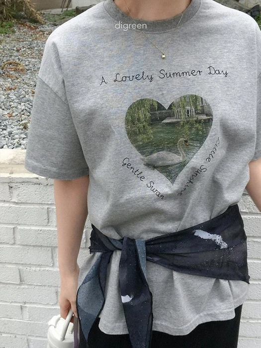 Pure Swan Tee (Mom) Pure Swan Tee (Mom)
