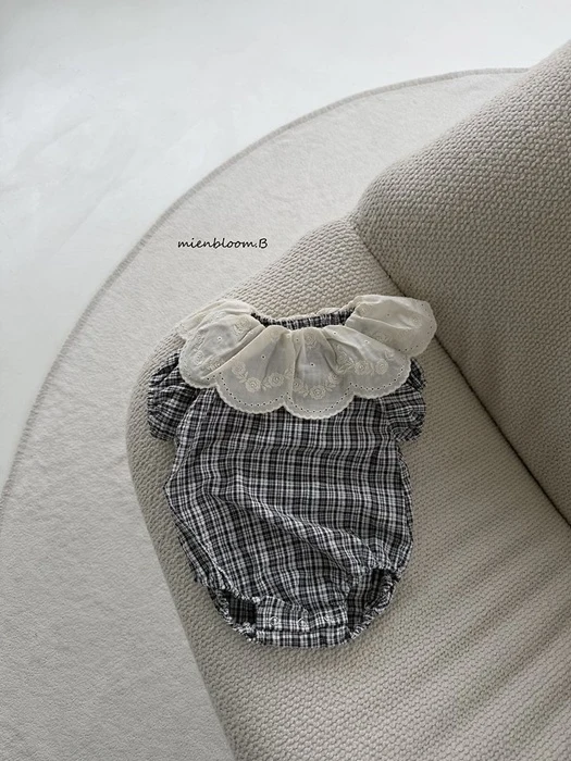 Bebe Check Rose Suit Bebe Check Rose Suit