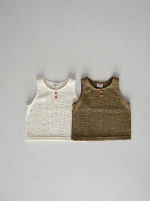 26 Knit Sleeveless