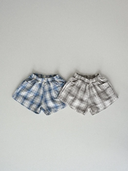26 Check Shorts