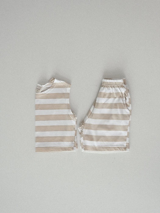 26 Striped Sleeveless Set