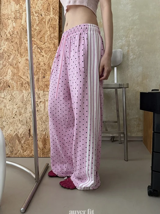 Dotted Line Training Pants