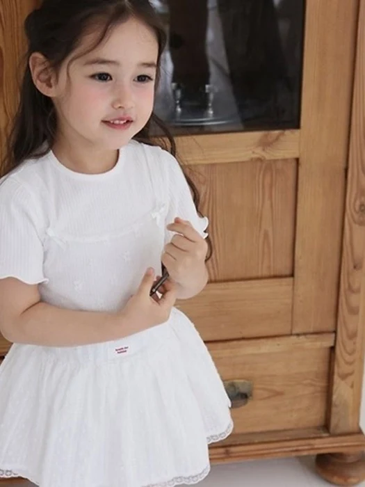 Lily Tee Lily Tee