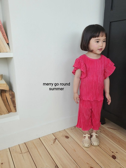 Frill Pleated Set
