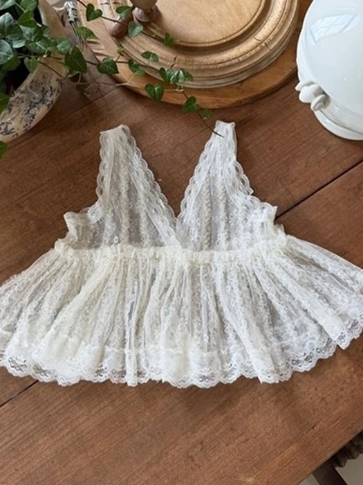 Lace Scallop Bustier Lace Scallop Bustier