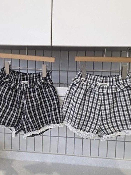 Check Shorts