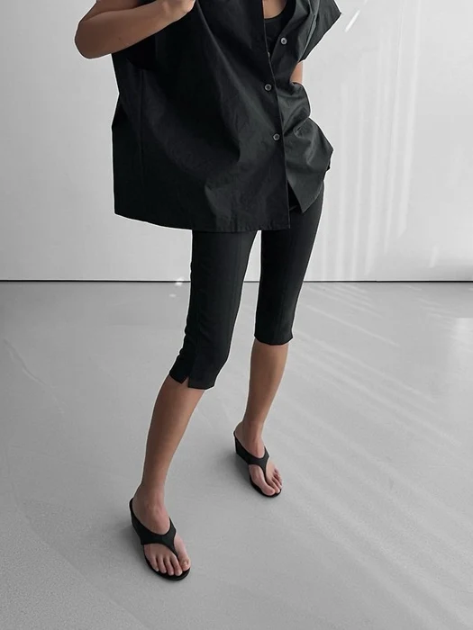 Center Seam Capri Leggings Center Seam Capri Leggings
