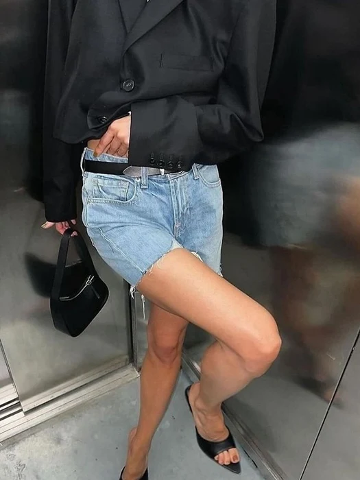 Cutted Detail Vintage Oversized Denim Shorts Cutted Detail Vintage Oversized Denim Shorts