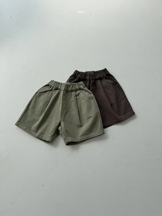 Pleated Shorts