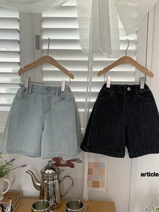 Side Pintuck Bermuda Denim Pants