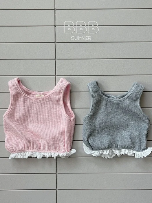 Peek Crop Sleeveless Tee