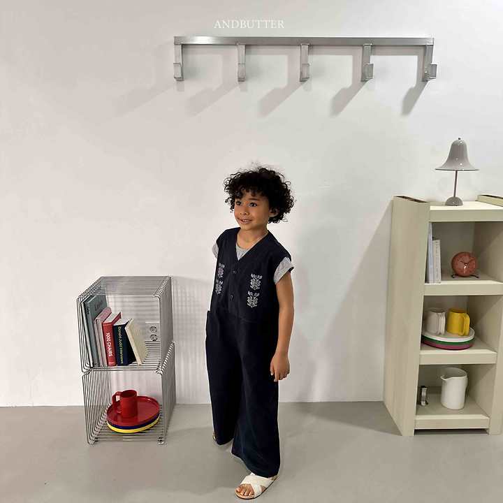 Andbutter - Korean Children Fashion - #minifashionista - Embroidery Jumpsuit - 8