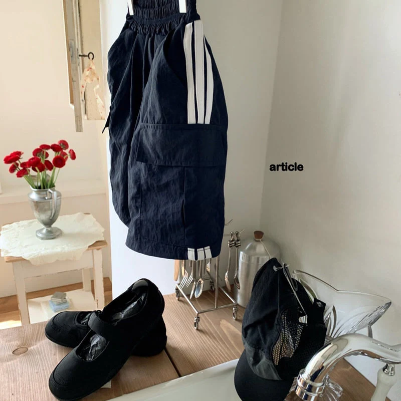 Article - Korean Children Fashion - #childofig - Line Bermuda Cargo Pants - 4