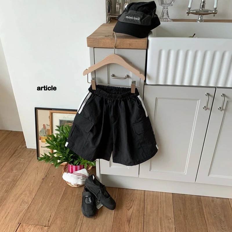 Article - Korean Children Fashion - #minifashionista - Line Bermuda Cargo Pants